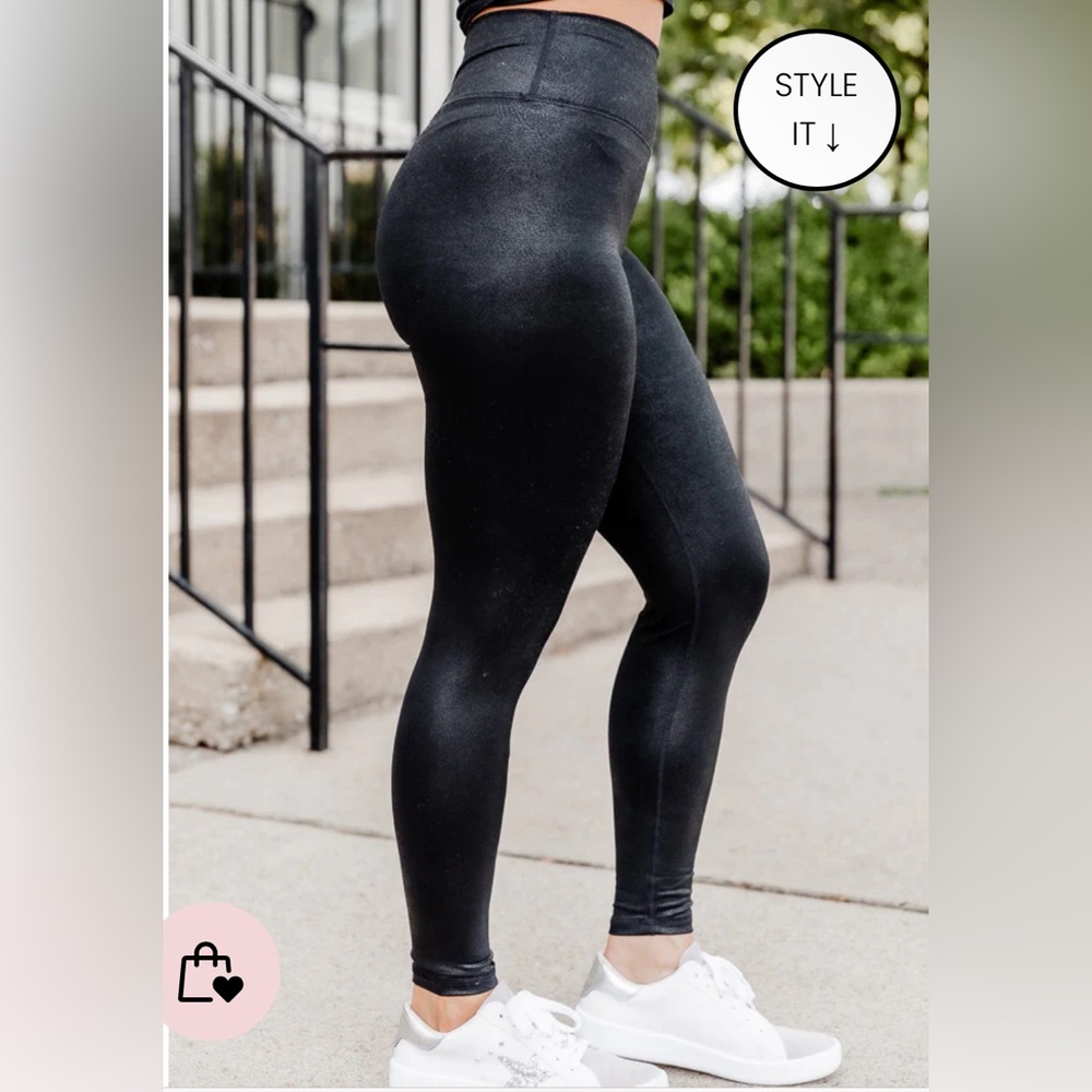 Pink Lilly Black Faux Leggings